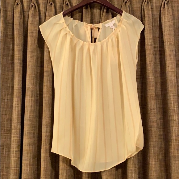 NWT  LC Lauren Conrad Pleat Neck Top - Picture 5 of 7